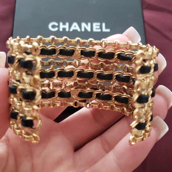 Chanel Gold Cuff - Picture 3 of 7